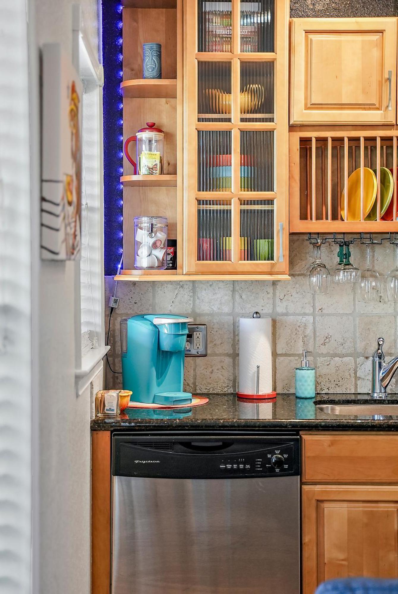 Itz A Vibe - 1 Bedroom Studio In The Heart Of Dtsp St. Petersburg Bagian luar foto
